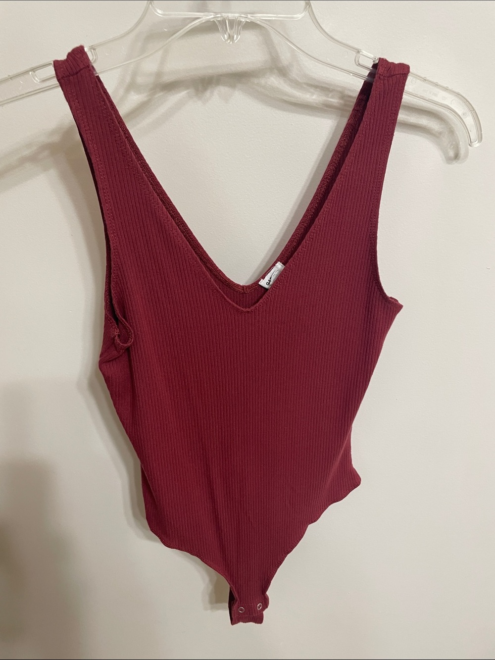 Garage Ribbed V-Neck Bodysuit in Burgundy
